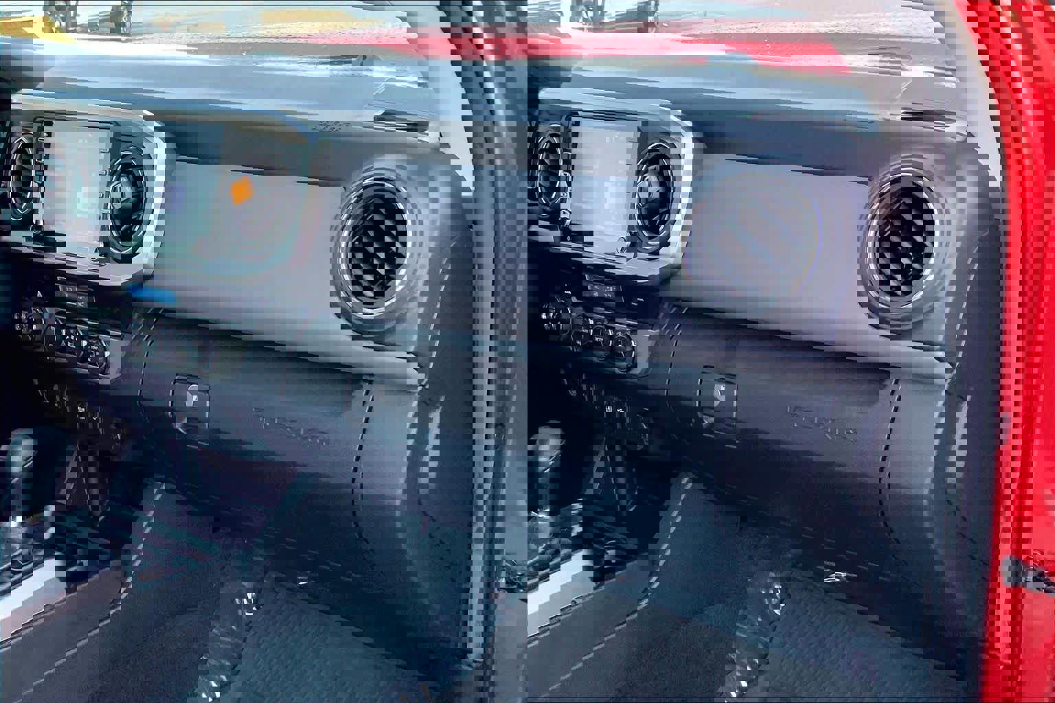 Used 2023 Toyota Tacoma SR5 w/ Technology Package image 18