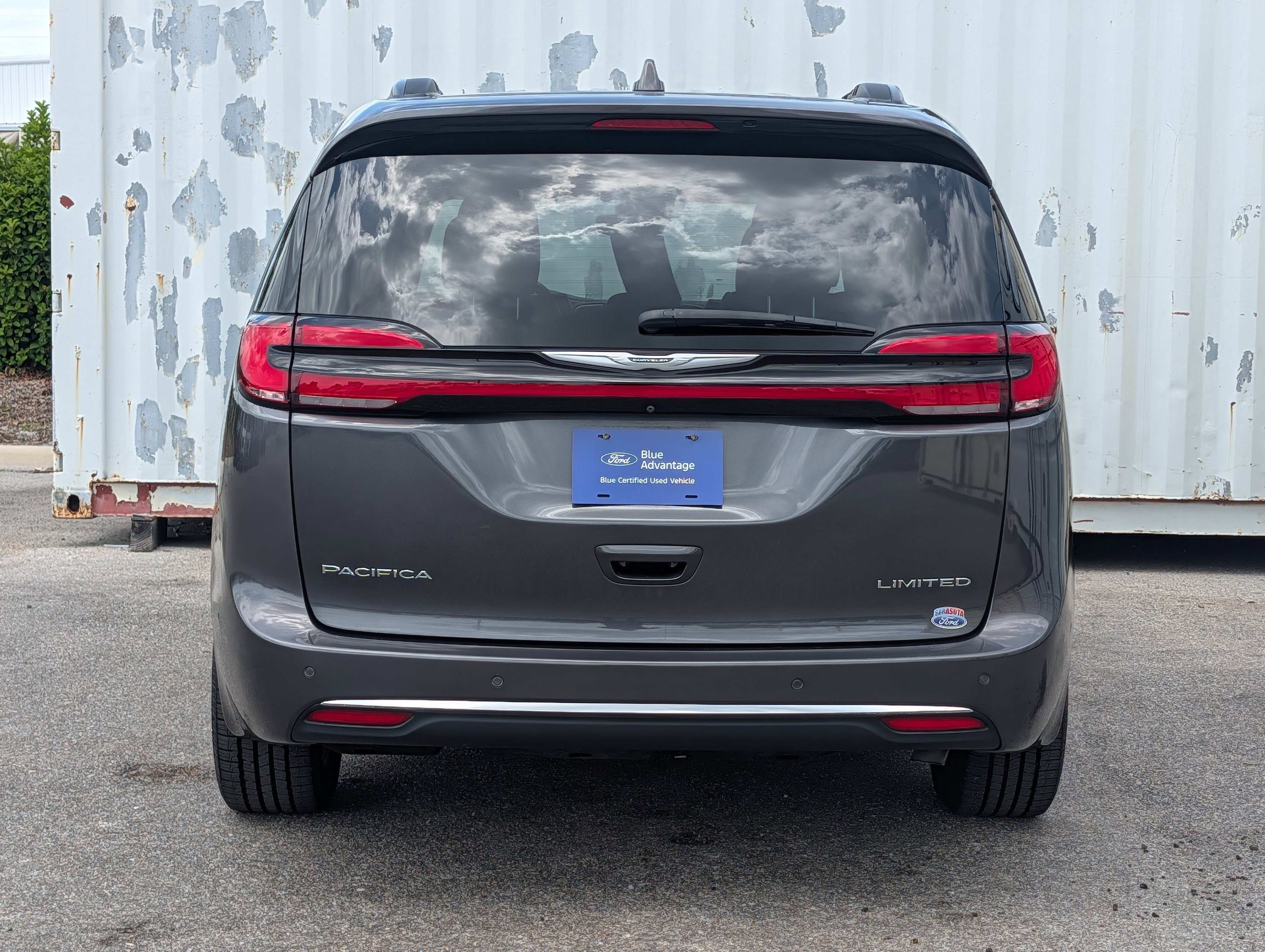Used 2022 Chrysler Pacifica Limited image 5