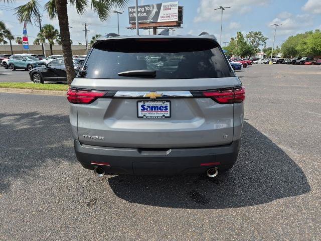Used 2023 Chevrolet Traverse LT FWD image 4