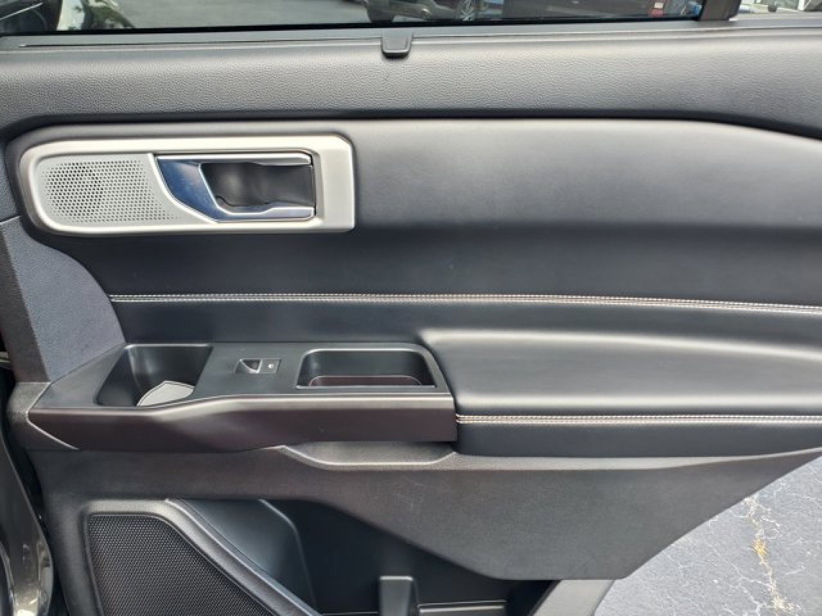 Certified 2020 Ford Explorer ST w/ Premium Technology Package image 32