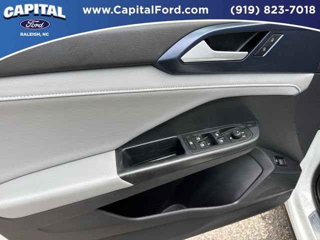 Used 2023 Volkswagen Taos SE w/ Panoramic Sunroof Package AWD/4WD image 20