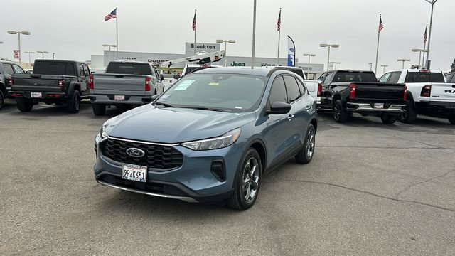 Certified 2025 Ford Escape ST-Line image 8