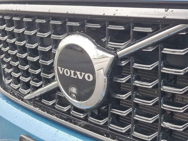 Used 2025 Volvo XC40 B5 Ultra w/ Climate Package AWD/4WD image 28