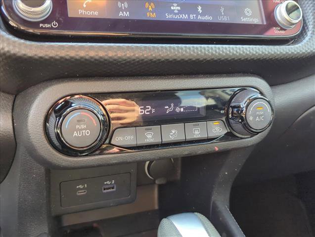 Used 2022 Nissan Kicks SV image 11