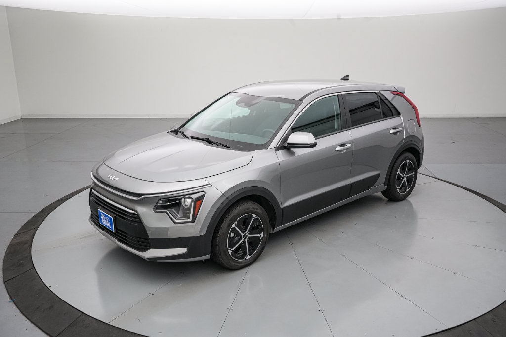 Used 2025 Kia Niro LX FWD image 8