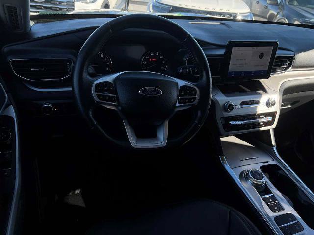 Certified 2022 Ford Explorer XLT w/ Equipment Group 202A image 16