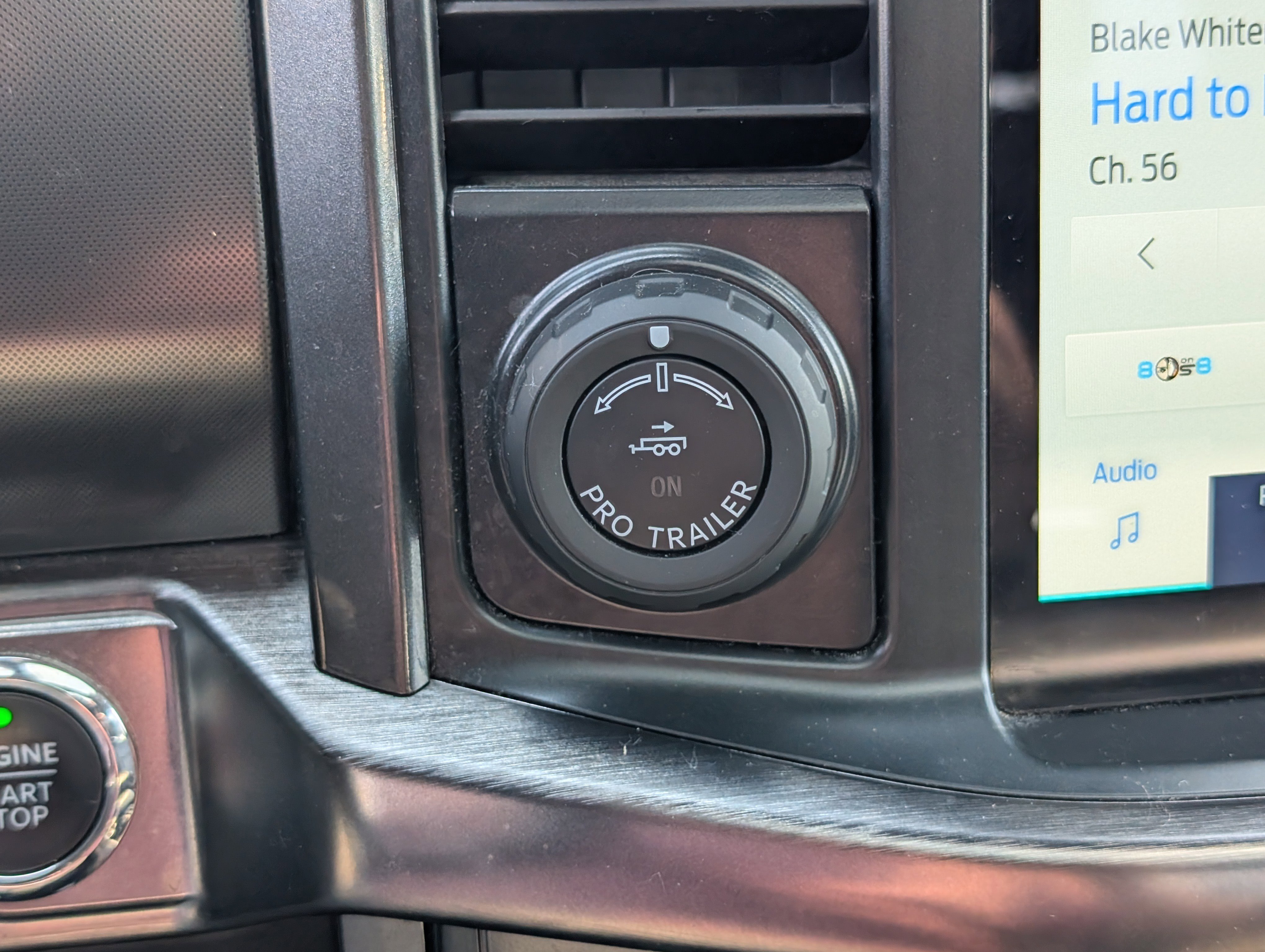 Certified 2022 Ford F150 Lariat w/ Equipment Group 502A High image 25