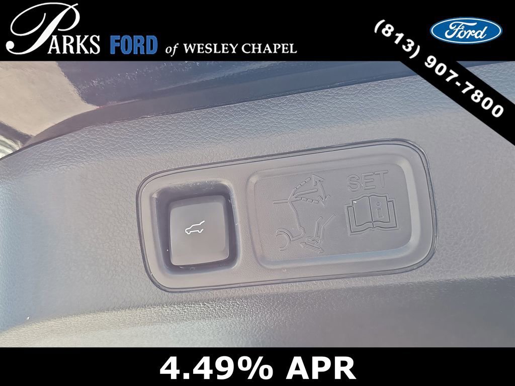 Certified 2023 Ford Expedition Limited image 9