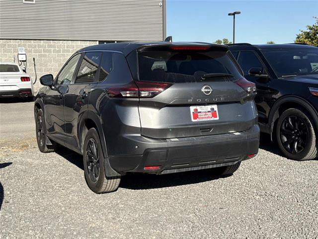 Used 2025 Nissan Rogue SV AWD/4WD image 6
