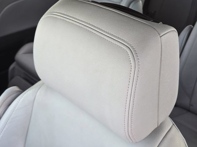 Used 2020 Toyota Sienna XLE w/ XLE Navigation Package FWD image 14
