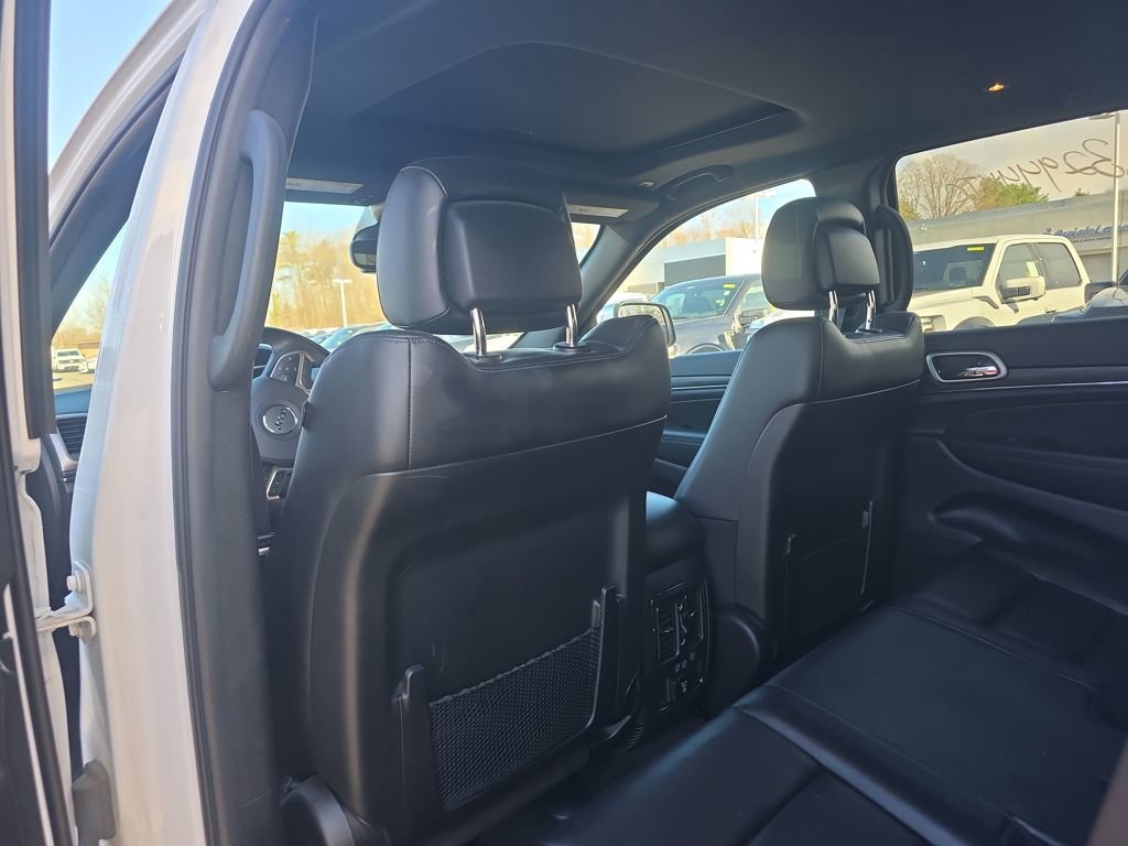 Used 2022 Jeep Grand Cherokee Limited AWD/4WD image 17