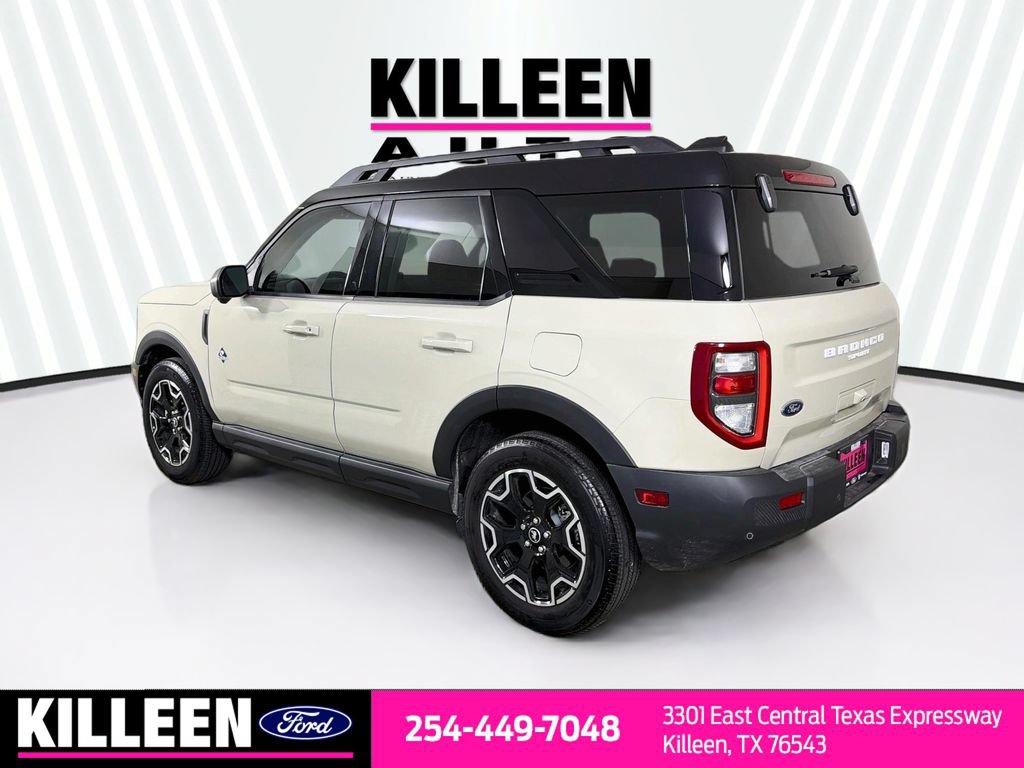 Certified 2025 Ford Bronco Sport Outer Banks w/ Outer Banks Tech Package+ AWD/4WD image 7