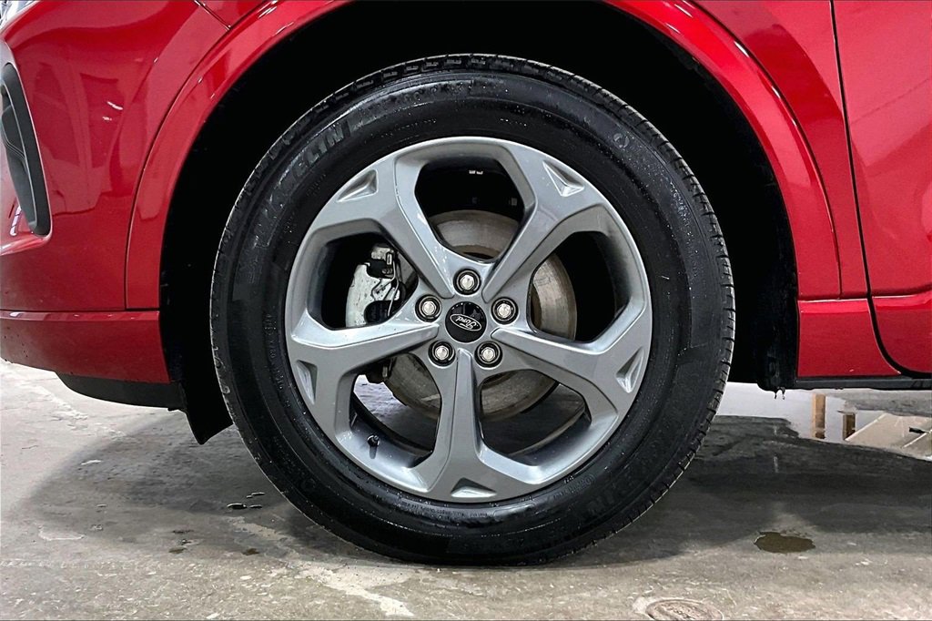 Certified 2023 Ford Escape ST-Line w/ Tech Pack #1 image 9