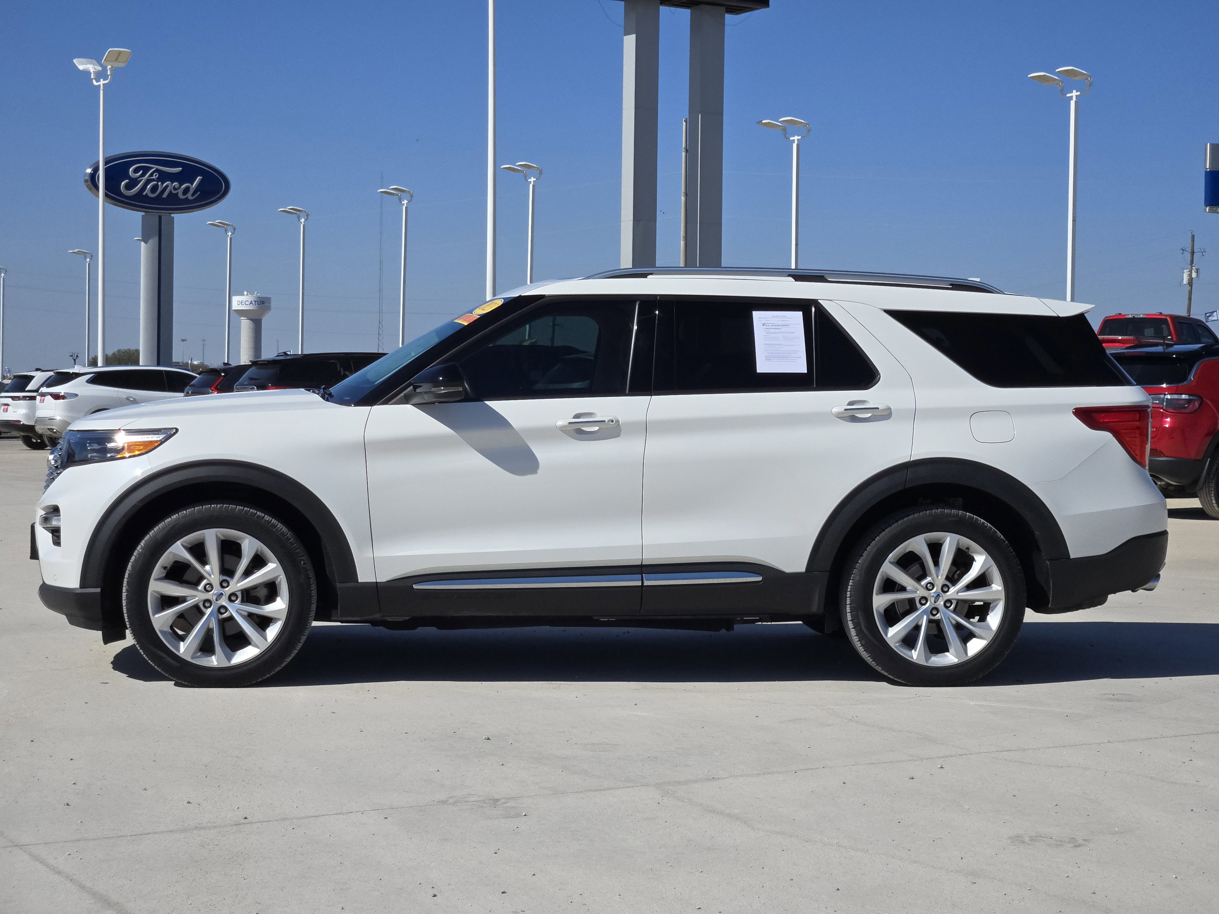 Certified 2023 Ford Explorer Platinum w/ Technology Package image 2
