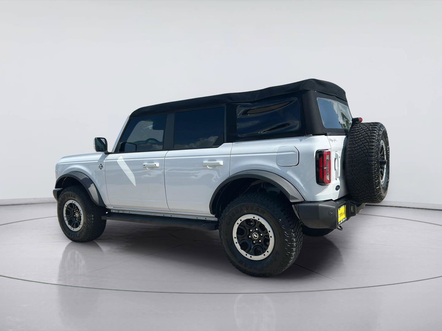 Certified 2024 Ford Bronco Outer Banks w/ Sasquatch Package AWD/4WD image 6