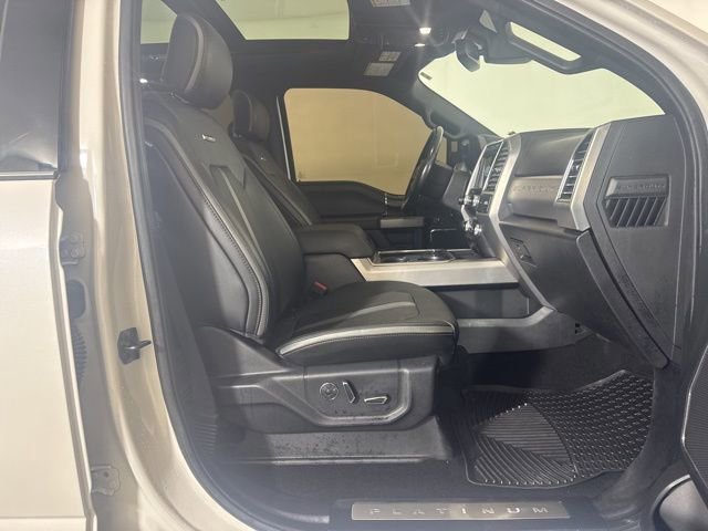 Certified 2019 Ford F350 Platinum w/ Platinum Ultimate Package AWD/4WD image 8