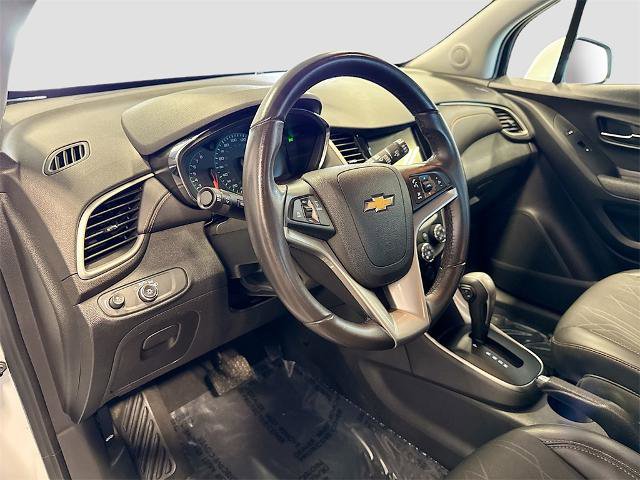 Used 2019 Chevrolet Trax LT w/ Driver Confidence Package image 9