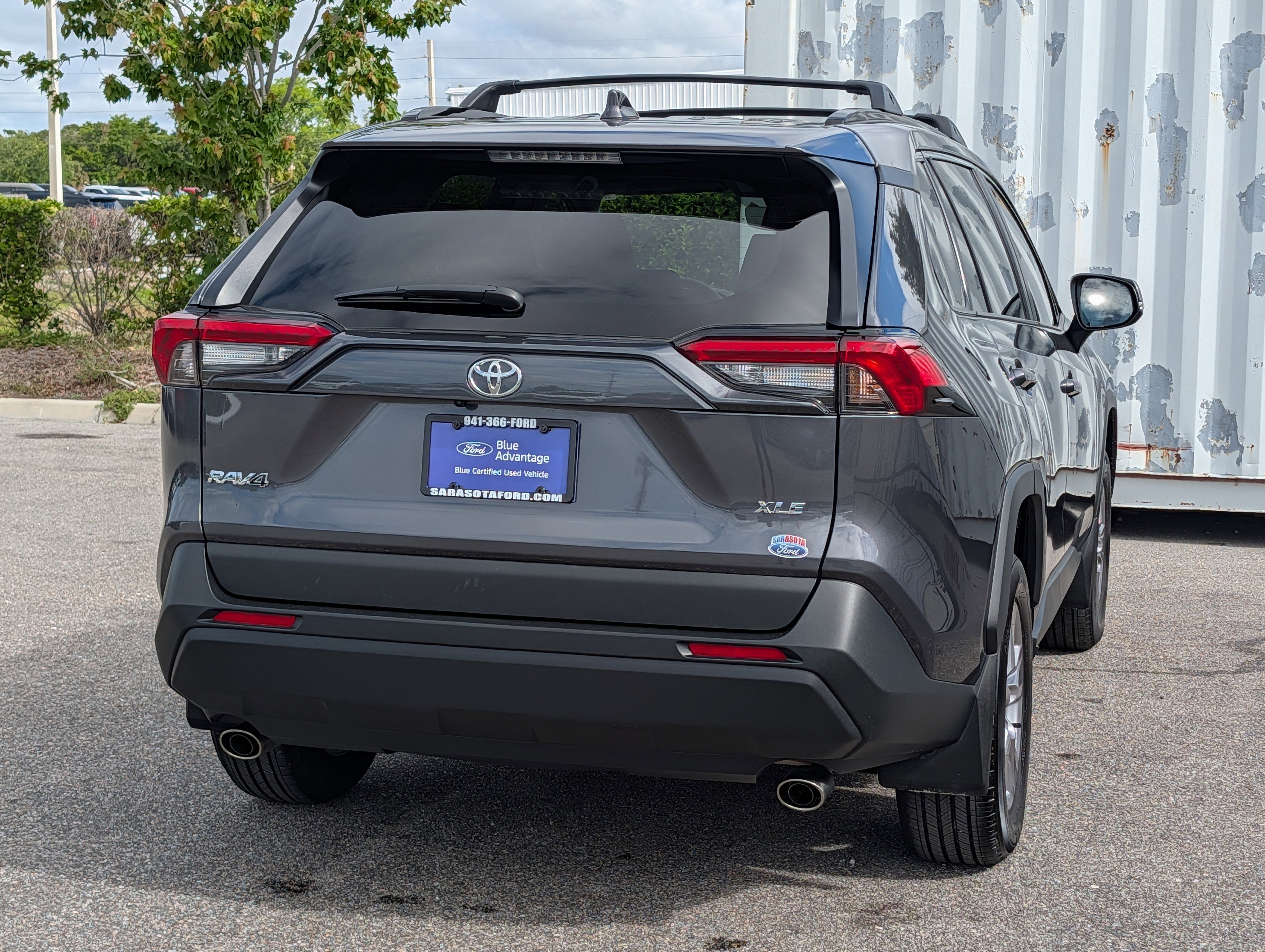 Used 2025 Toyota RAV4 XLE image 4