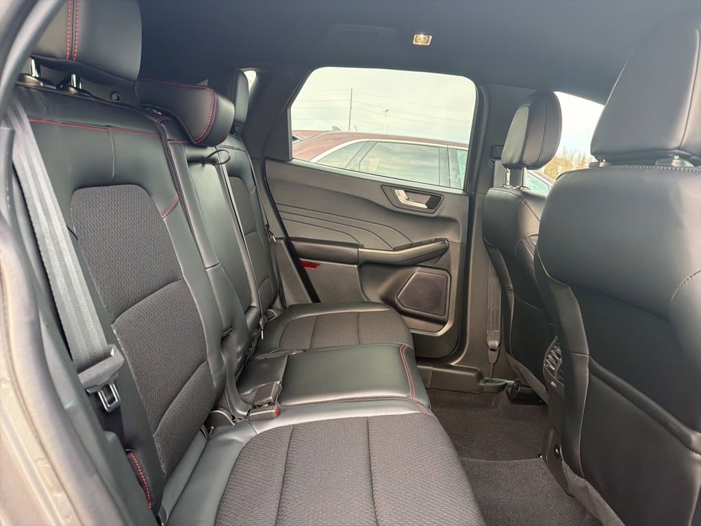 Certified 2026 Ford Escape ST-Line w/ Tech Pack #1 image 38