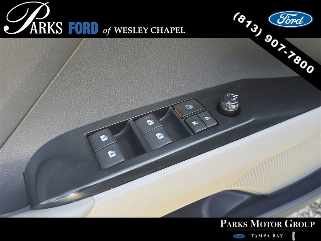 Used 2018 Toyota Camry L image 17