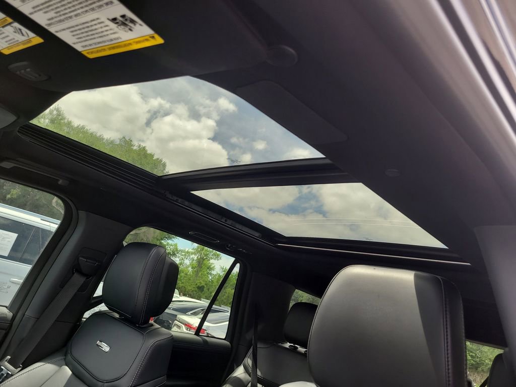 Certified 2026 Ford Expedition Platinum w/ Stealth Performance Package image 22