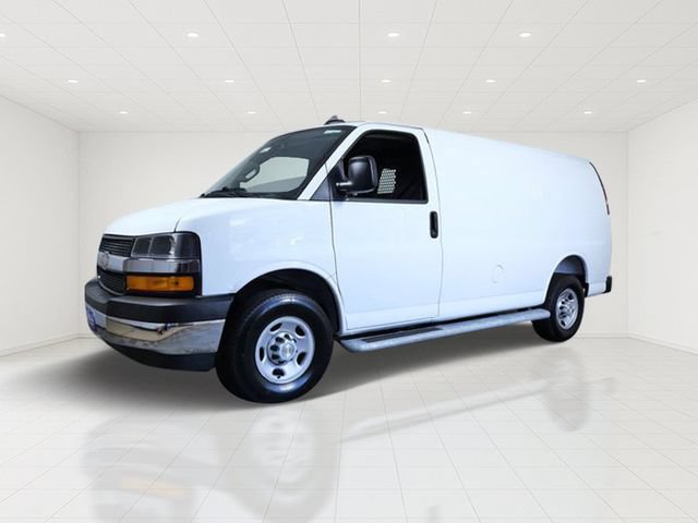 Used 2025 Chevrolet Express 2500 w/ Driver Convenience Package RWD image 2