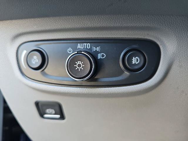 Used 2024 GMC Terrain SLT FWD image 25