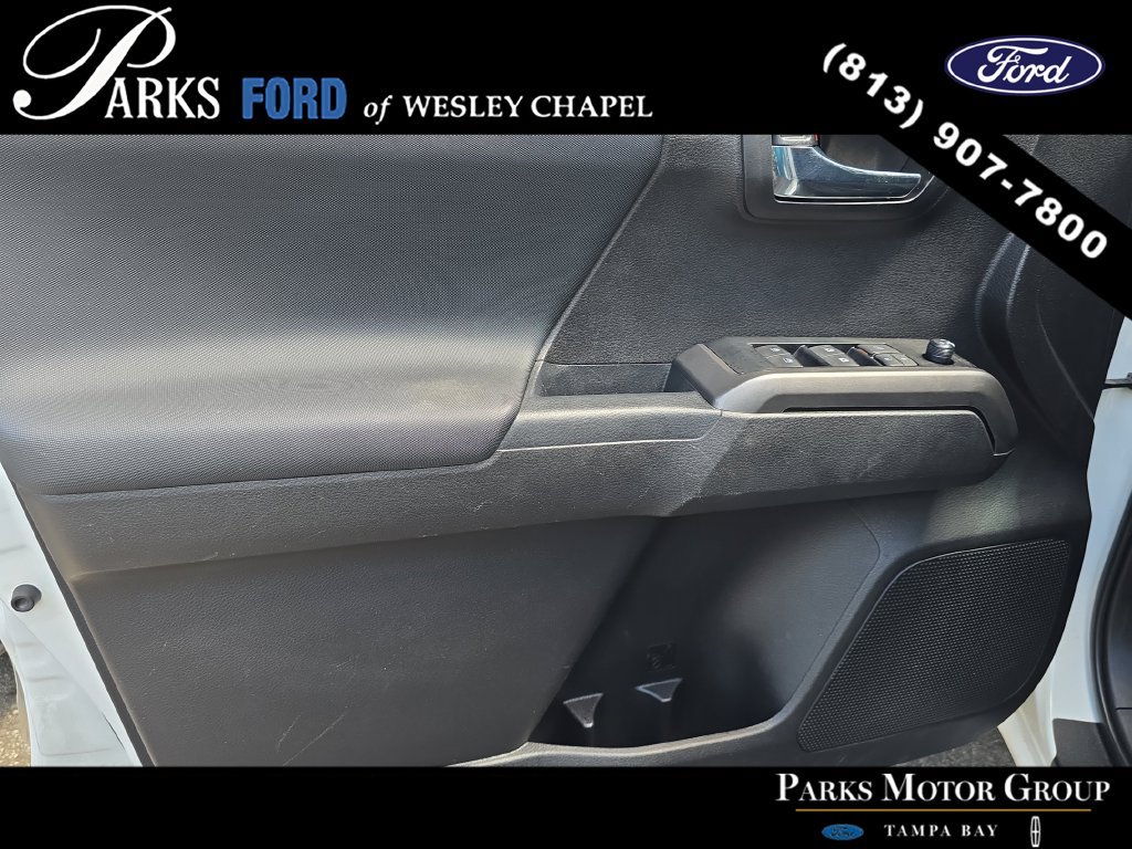 Used 2022 Toyota Tacoma TRD Off-Road AWD/4WD image 16