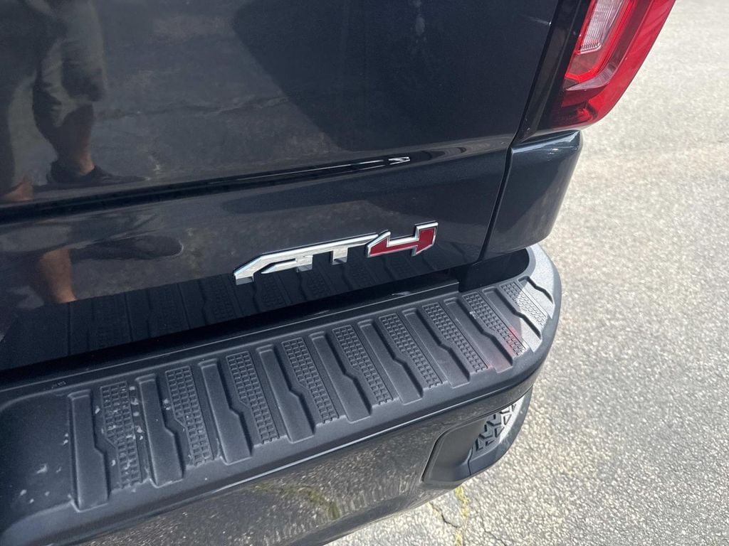 Used 2021 GMC Sierra 1500 AT4 AWD/4WD image 5