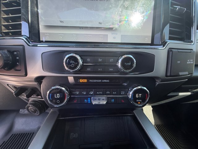 Certified 2022 Ford F350 Lariat w/ Tremor Off-Road Package AWD/4WD image 12