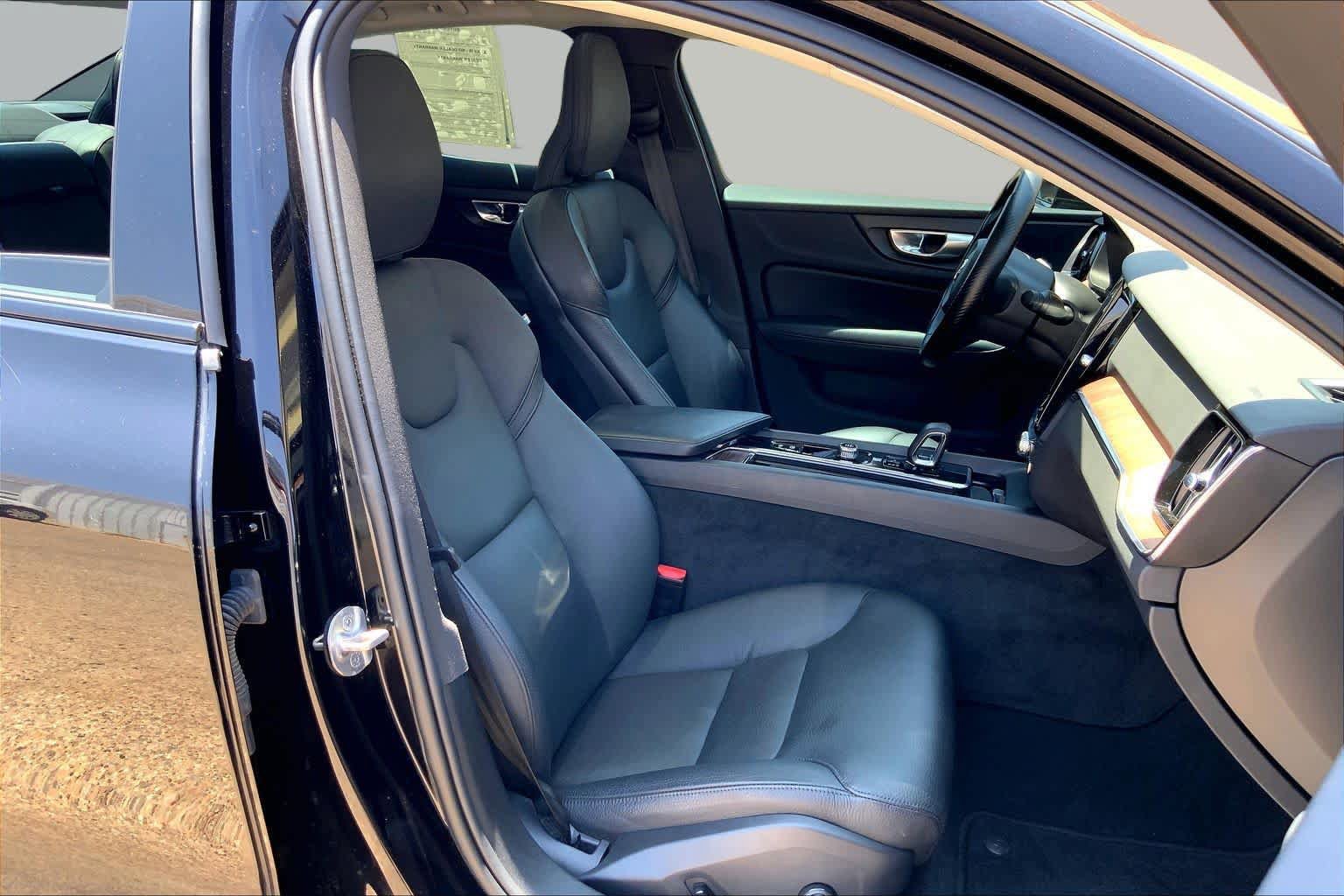 Used 2024 Volvo S60 B5 Plus FWD image 9