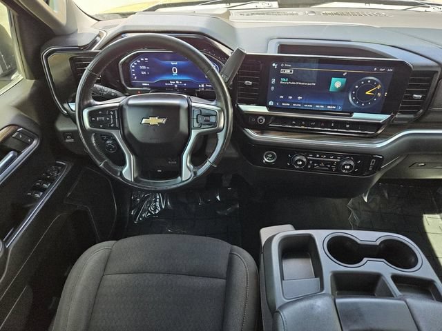 Used 2023 Chevrolet Silverado 1500 LT AWD/4WD image 25
