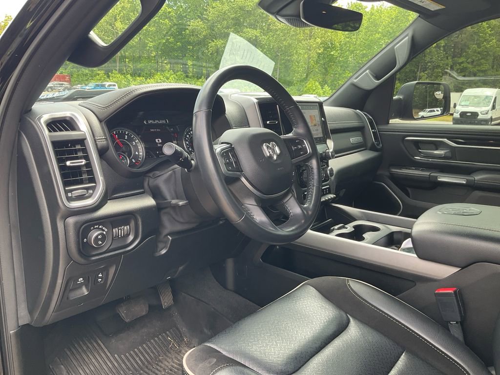 Used 2022 RAM 1500 Laramie w/ Sport Appearance Package AWD/4WD image 15