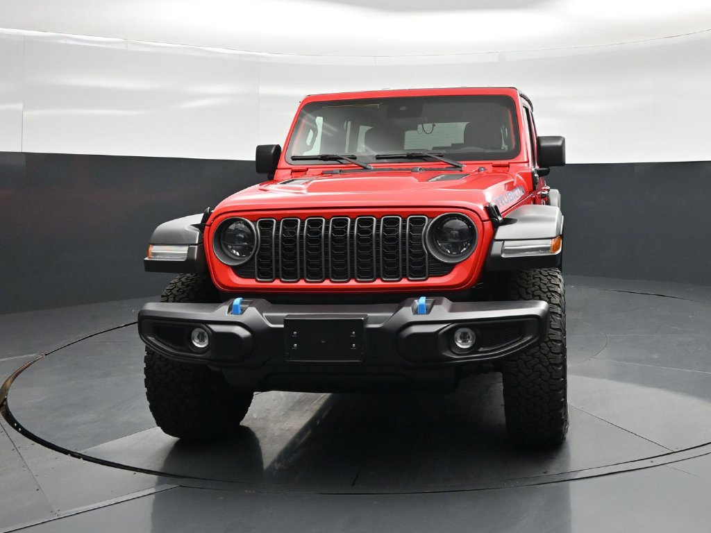 Used 2025 Jeep Wrangler Unlimited Rubicon 4xe w/ Safety Group AWD/4WD image 18
