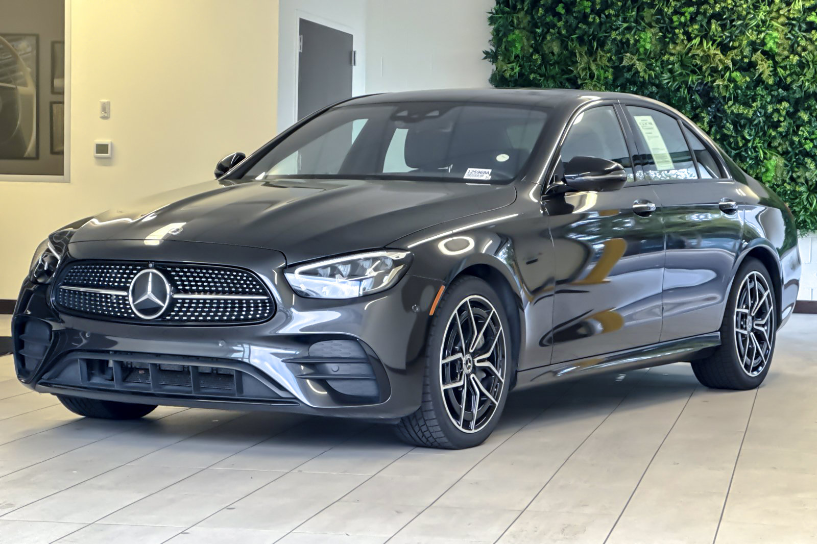 Used 2022 Mercedes-Benz E 450 4MATIC Sedan image 8