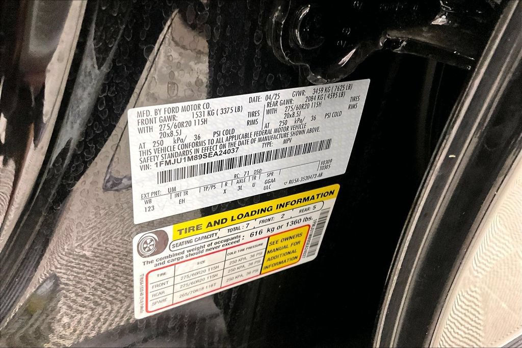 Certified 2025 Ford Expedition Platinum AWD/4WD image 27