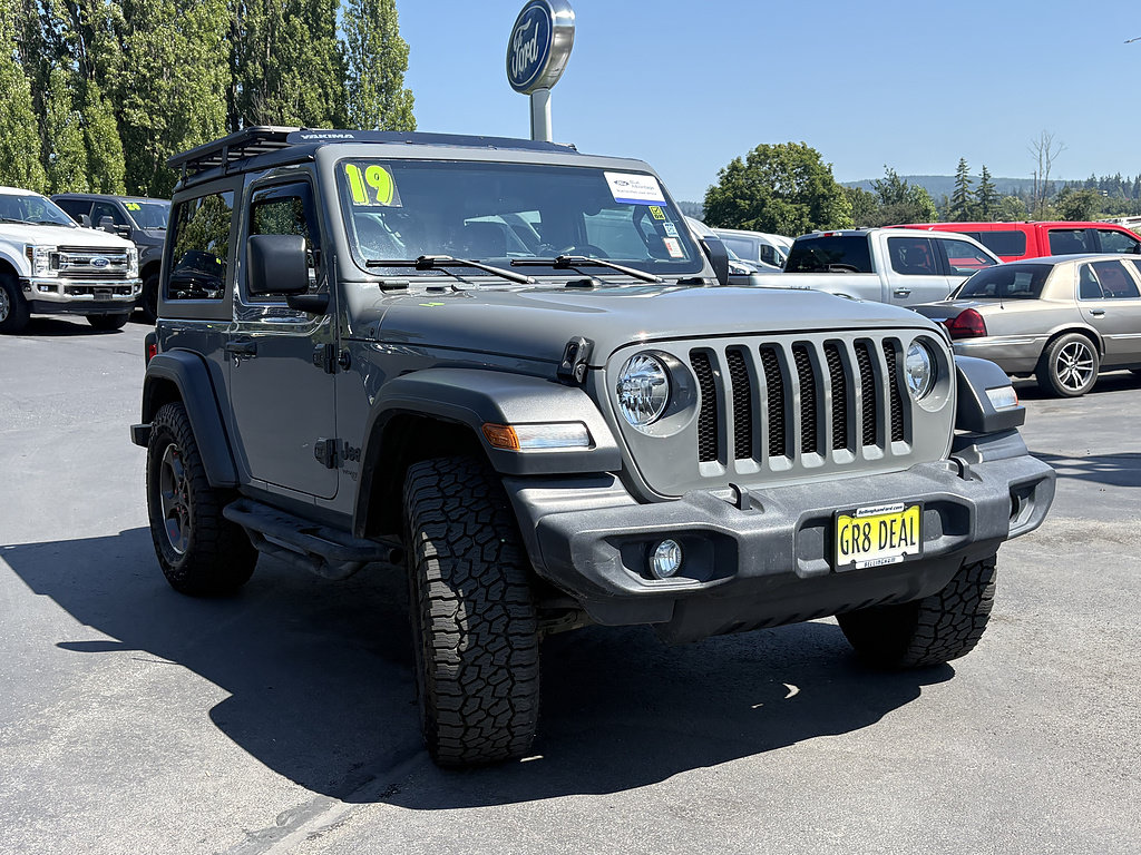 Used 2019 Jeep Wrangler Sport AWD/4WD image 4