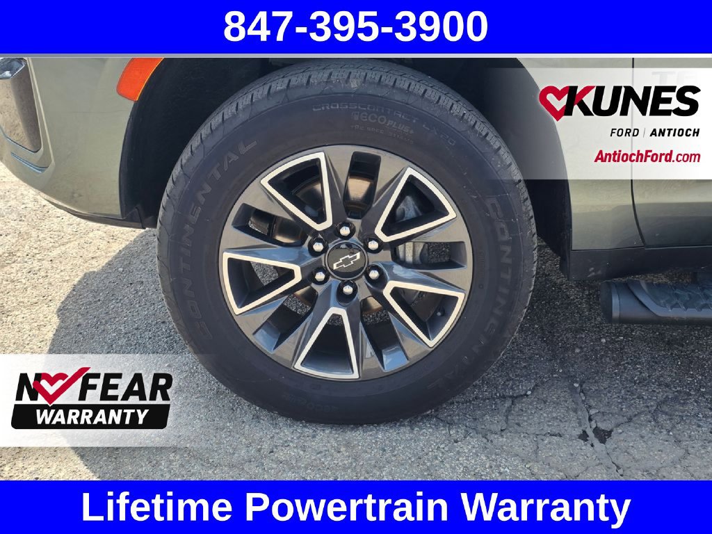 Used 2023 Chevrolet Tahoe Z71 w/ Luxury Package AWD/4WD image 17