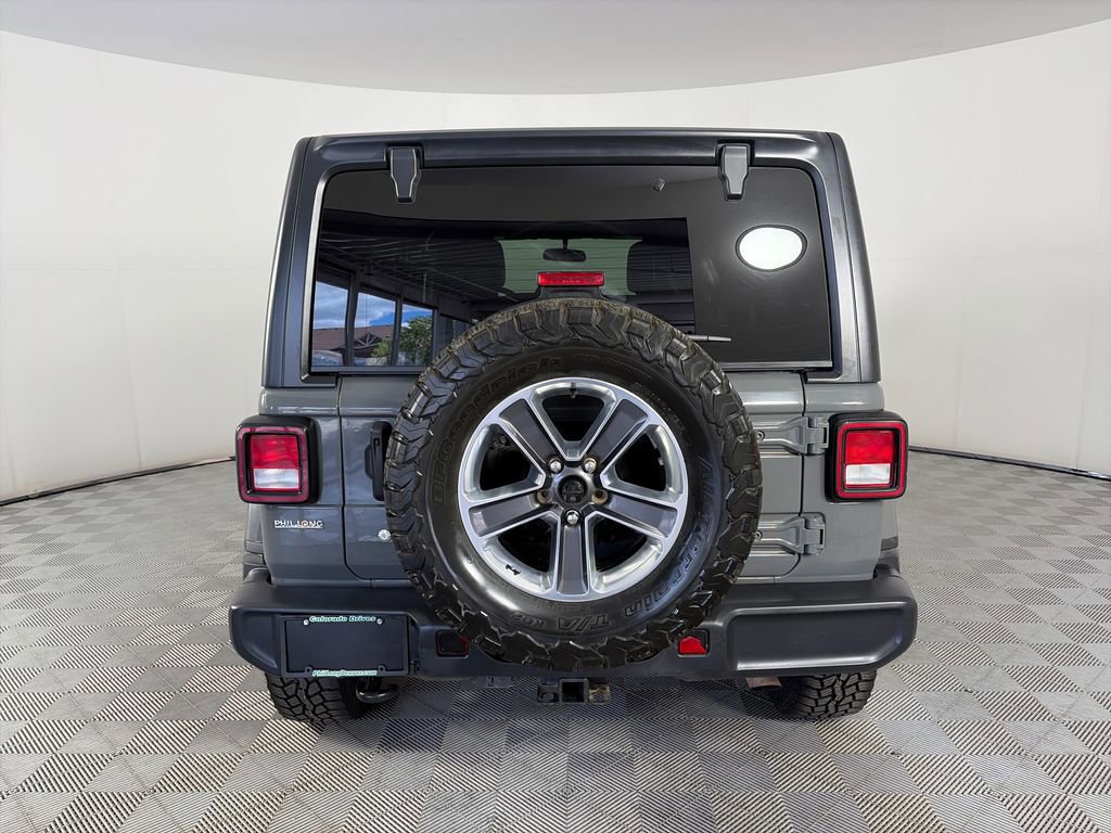 Used 2018 Jeep Wrangler Unlimited Sahara w/ Cold Weather Group AWD/4WD image 4