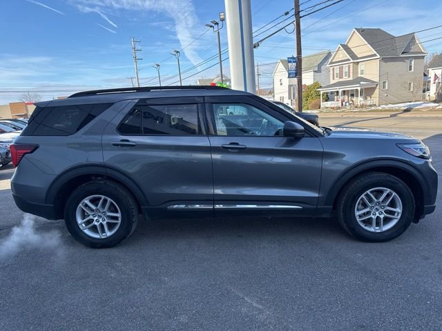 Certified 2025 Ford Explorer Active image 5