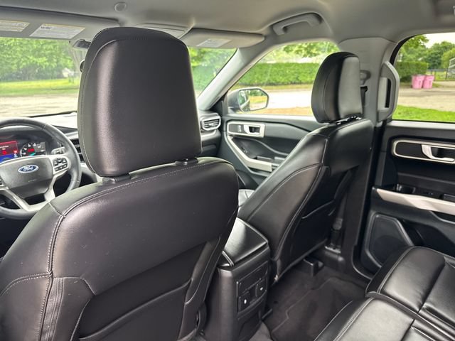 Certified 2023 Ford Explorer XLT w/ Equipment Group 202A AWD/4WD image 29