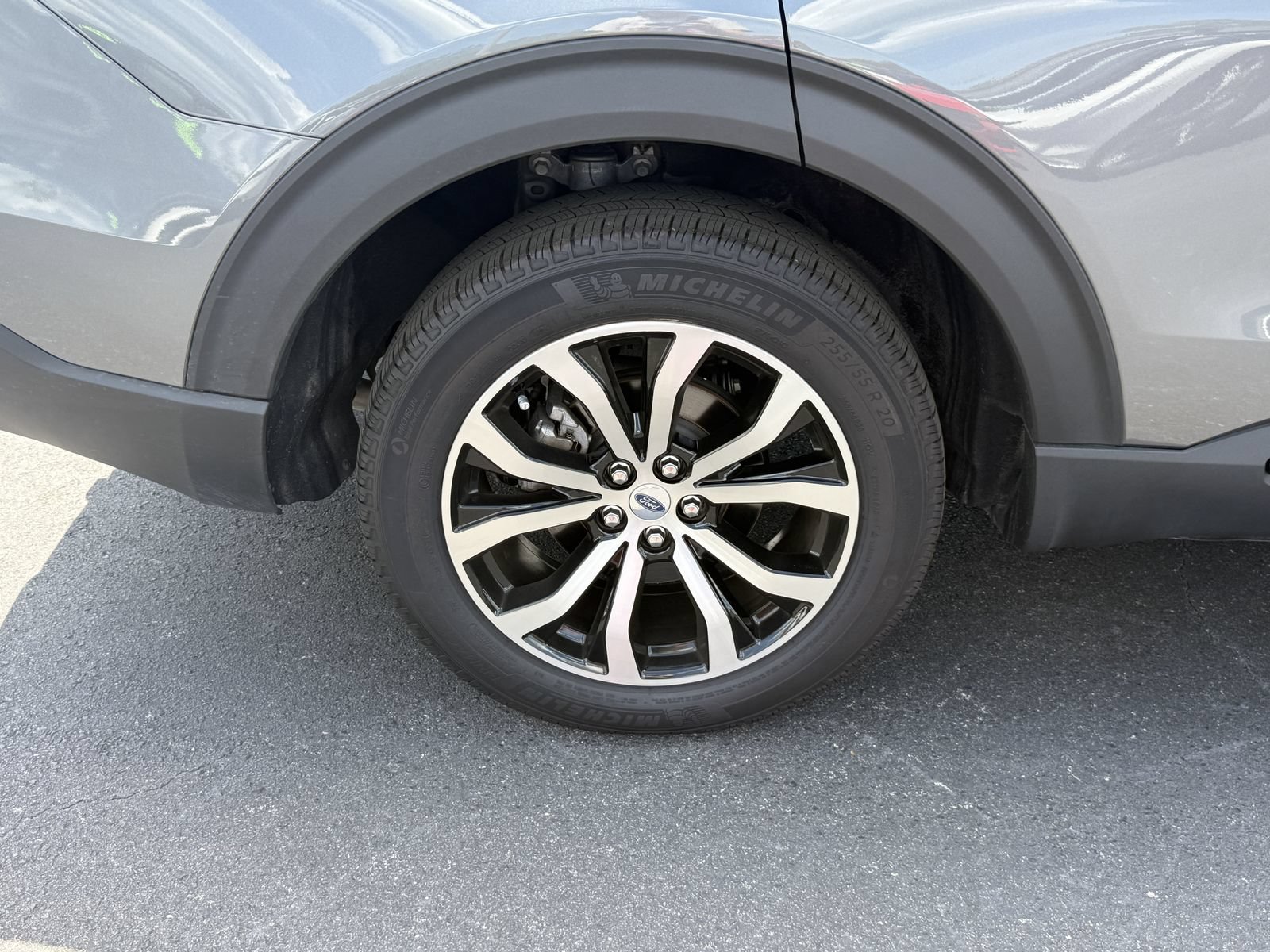 Certified 2025 Ford Explorer ST-Line AWD/4WD image 42