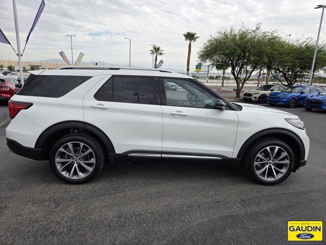 Certified 2025 Ford Explorer Platinum w/ Ultimate Package AWD/4WD image 8