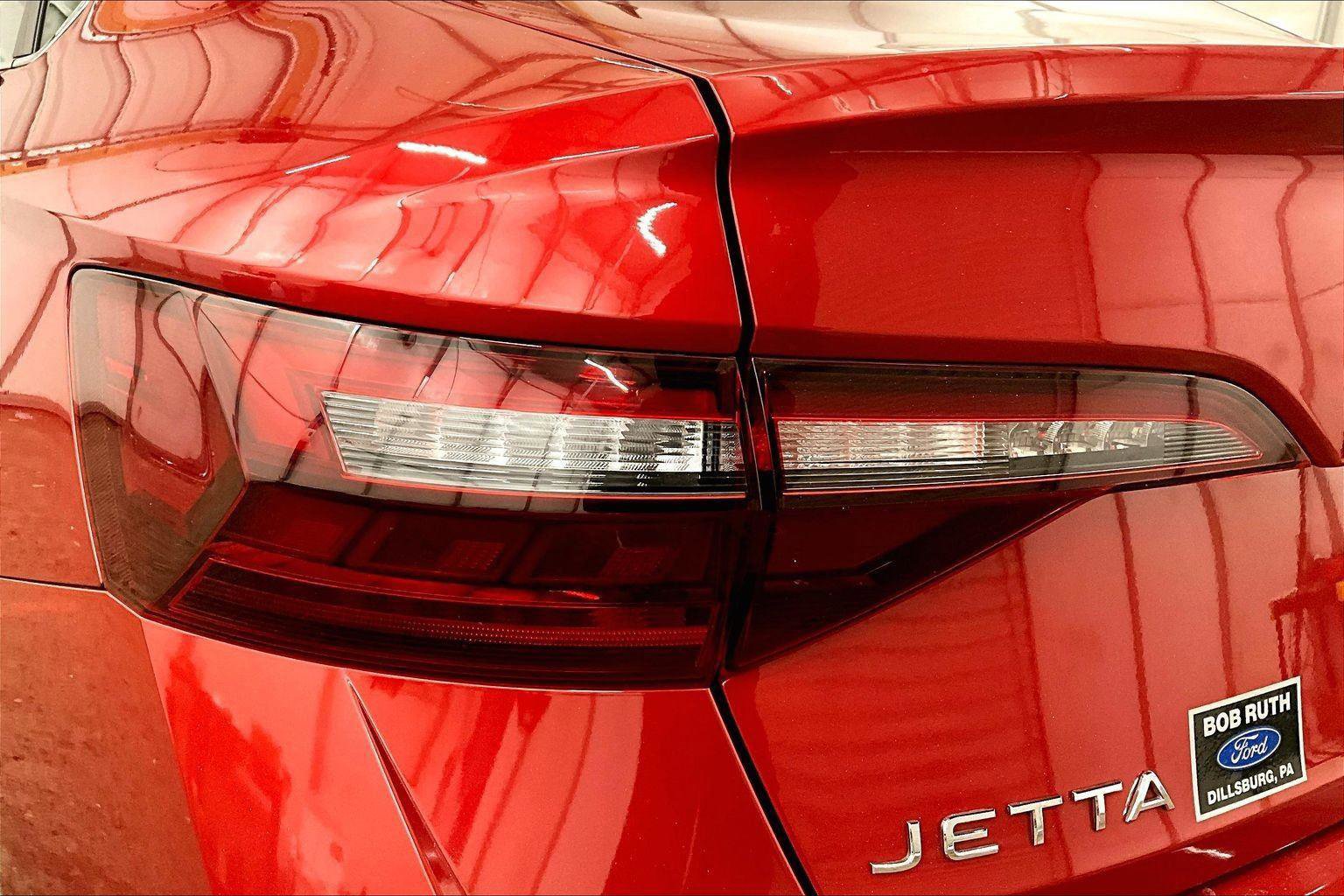 Used 2022 Volkswagen Jetta SE image 28