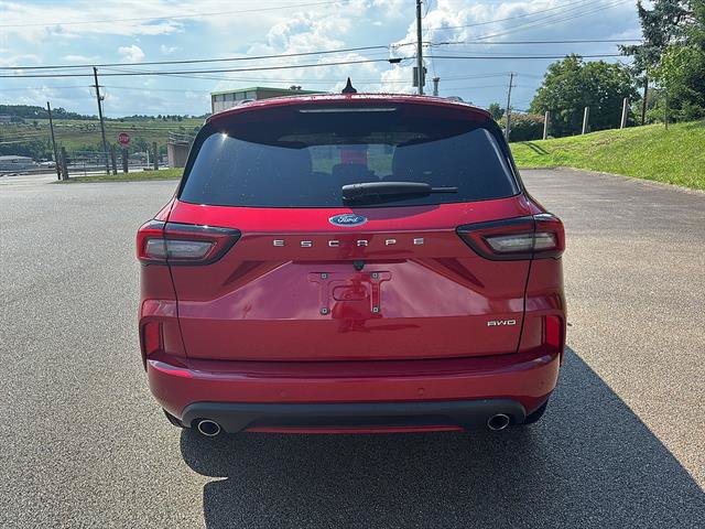 Certified 2023 Ford Escape ST-Line Elite w/ Premium Technology Package AWD/4WD image 3