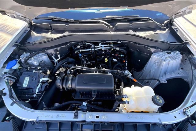Certified 2024 Ford Explorer XLT image 12