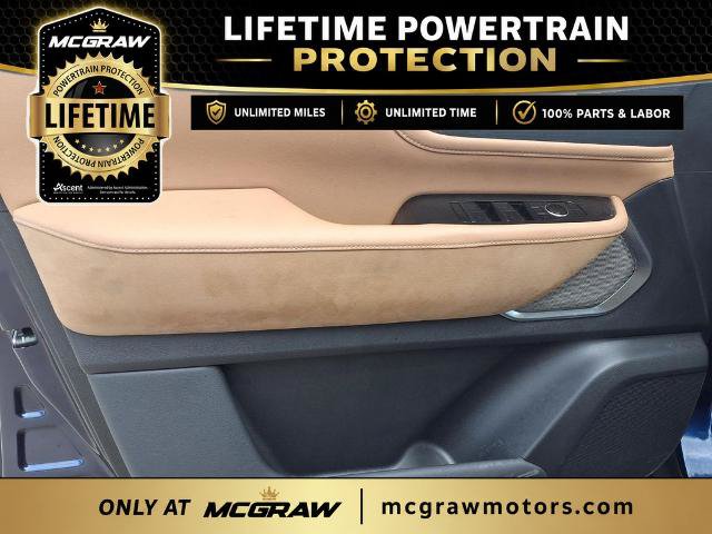 Used 2025 INFINITI QX80 Sensory AWD/4WD image 15