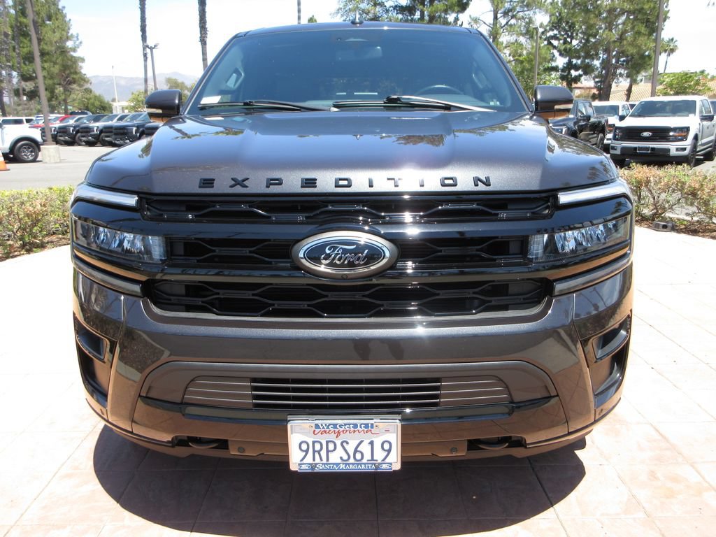 Certified 2024 Ford Expedition Limited AWD/4WD image 7