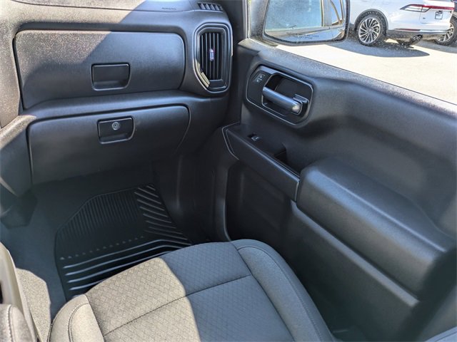 Used 2022 Chevrolet Silverado 1500 Custom image 17