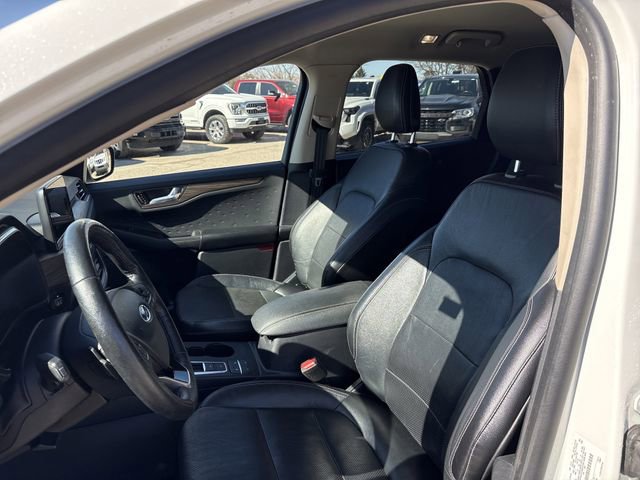 Certified 2020 Ford Escape Titanium image 22